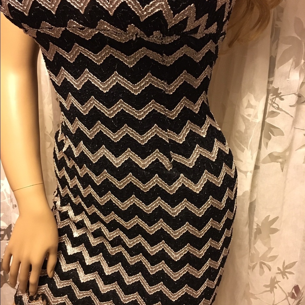 Mystic Black & Gold Chevron Bodycon Mini Dress | Clubwear Party Night Out Small - Picture 4 of 5